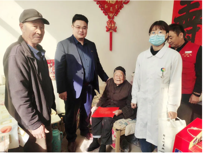 愛在重陽節(jié)，慰問暖人心